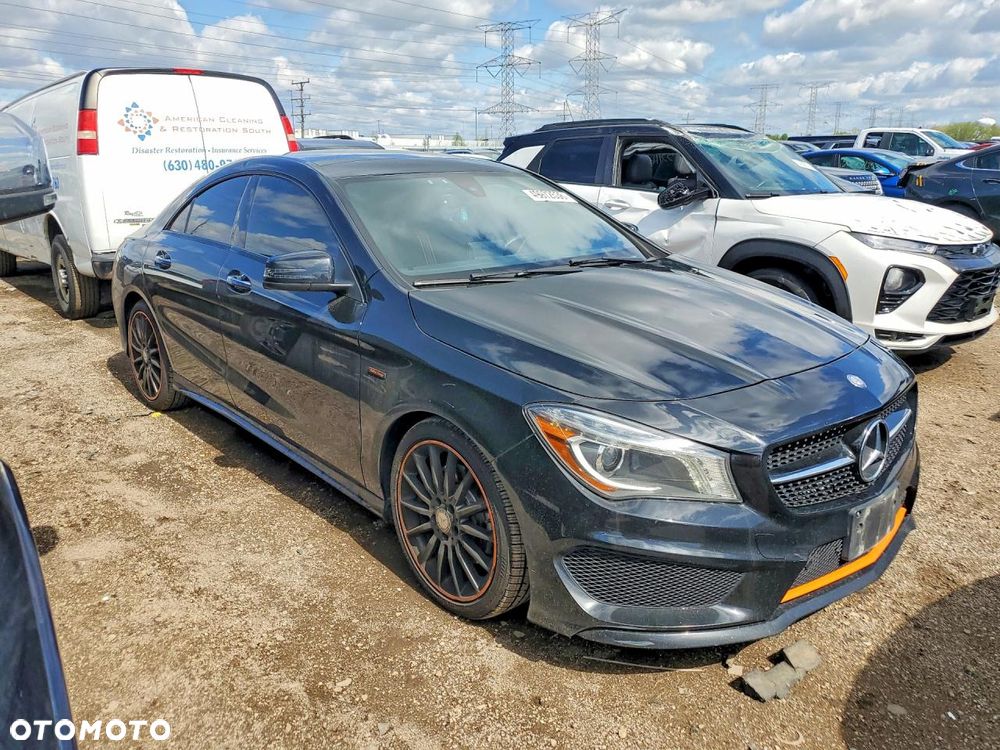 Mercedes-Benz CLA 250 4-Matic AMG Line - 1