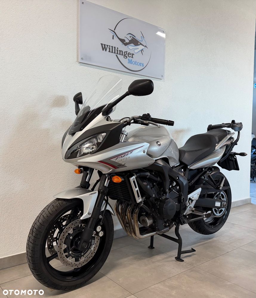 Yamaha FZ6 - 2
