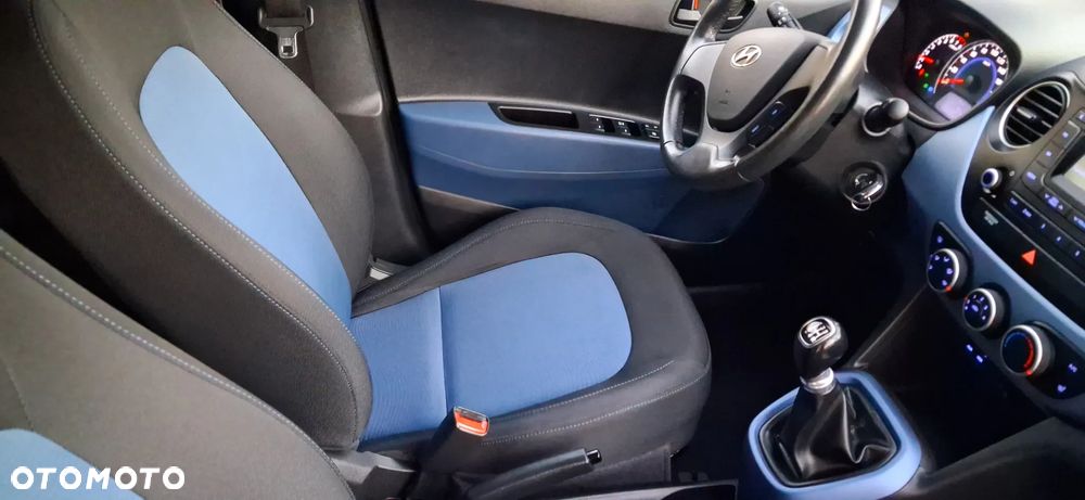 Hyundai i10 1.1 Premium - 9