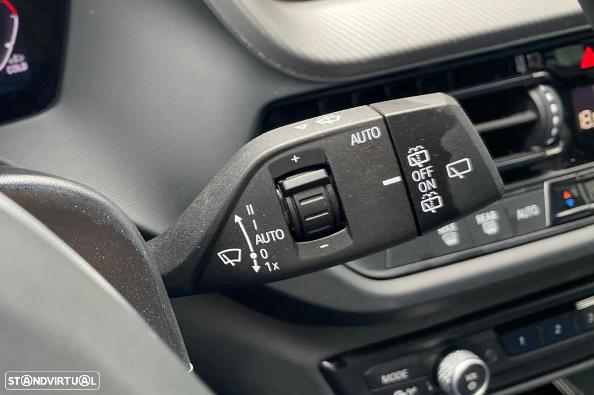 BMW 116 d Pack Desportivo M Auto - 14