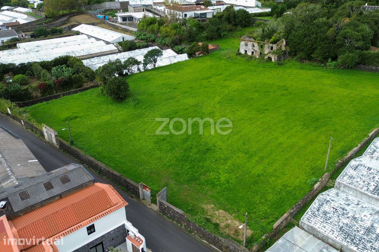 Terreno Rústico com Enquadramento Urbano – 7.920 m² – Ponta Delgada... - Grande imagem: 2/14