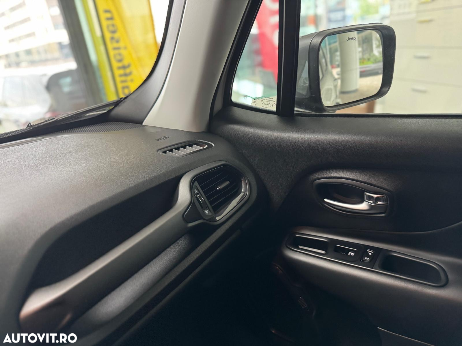 Jeep Renegade 1.3 T-GDI 4xe PLUG-IN Hybrid Automatik S - 34