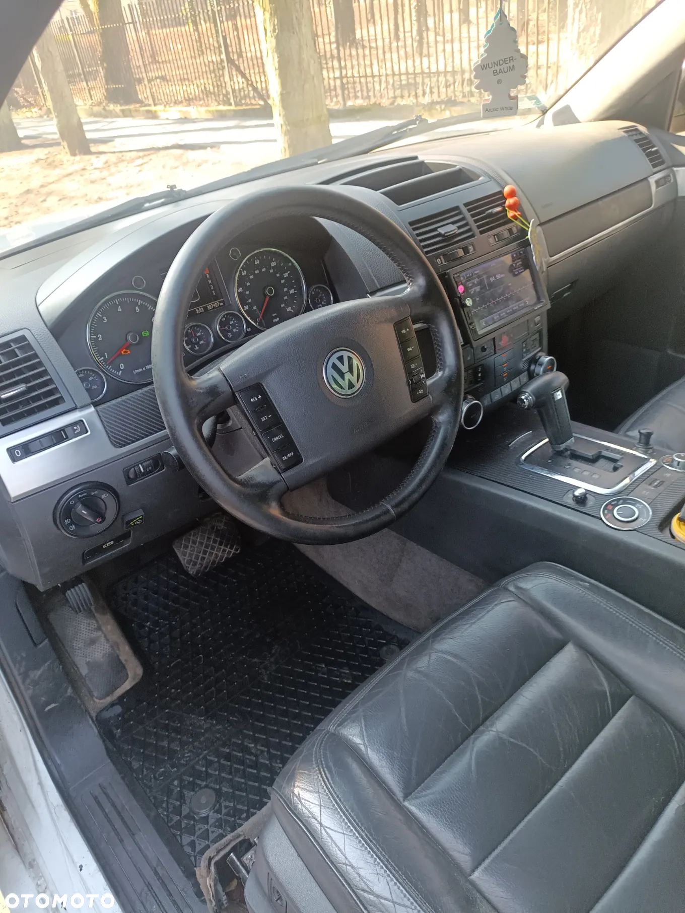 Volkswagen Touareg 3.2 V6 Automatik - 9