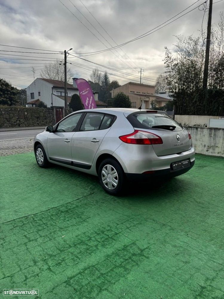 Renault Mégane 1.5 dCi Confort - 7