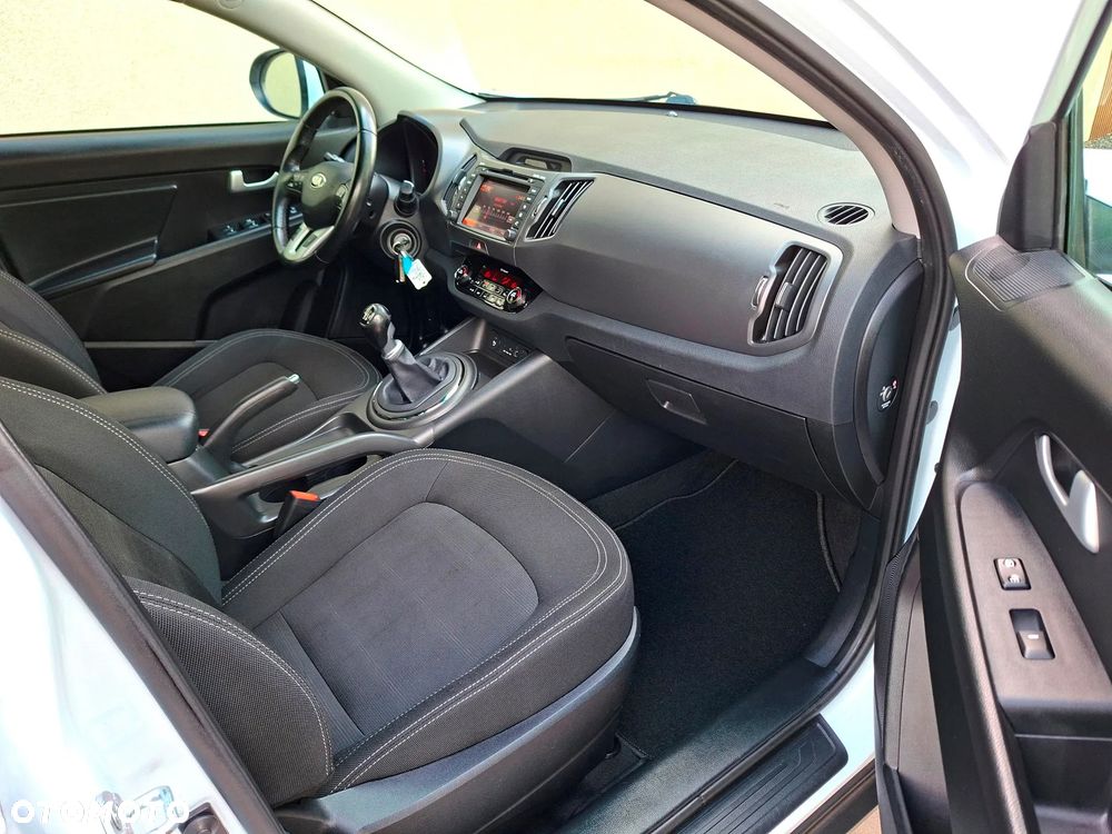 Kia Sportage 1.6 GDI Business Line L 2WD - 19