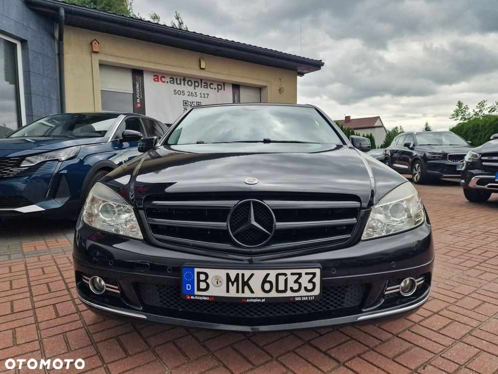 Mercedes-Benz Klasa C 180 BlueEFFICIENCY 7G-TRONIC Avantgarde - 7