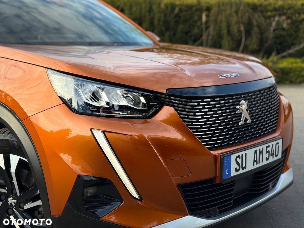 Peugeot 2008 BlueHDi 130 EAT8 Allure Pack - 21