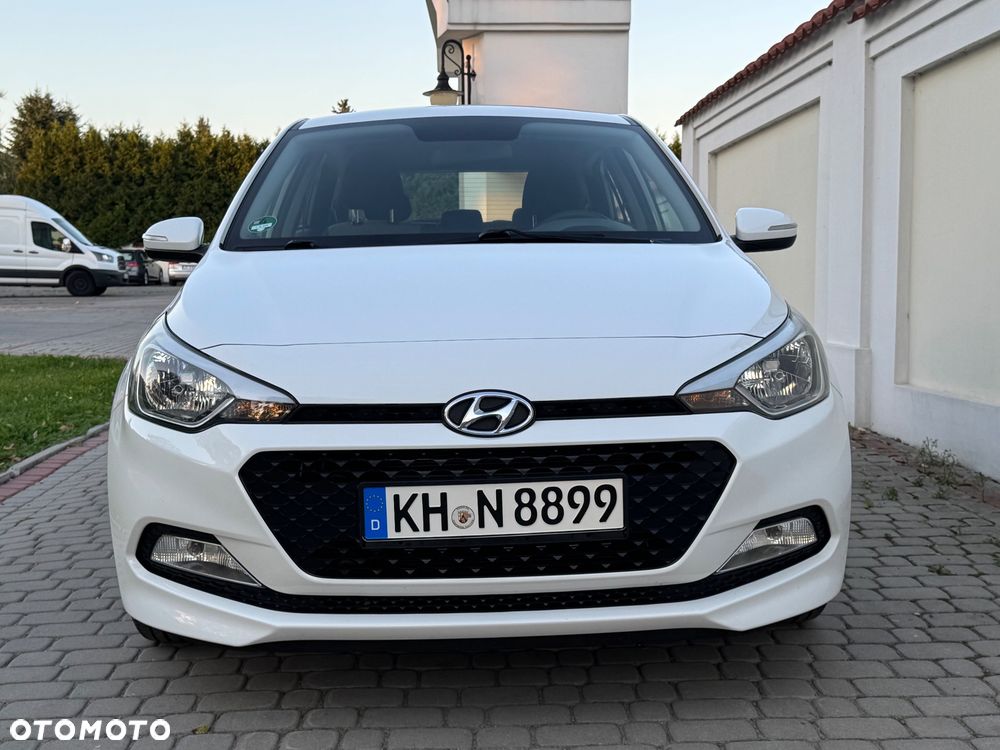 Hyundai i20 - 12