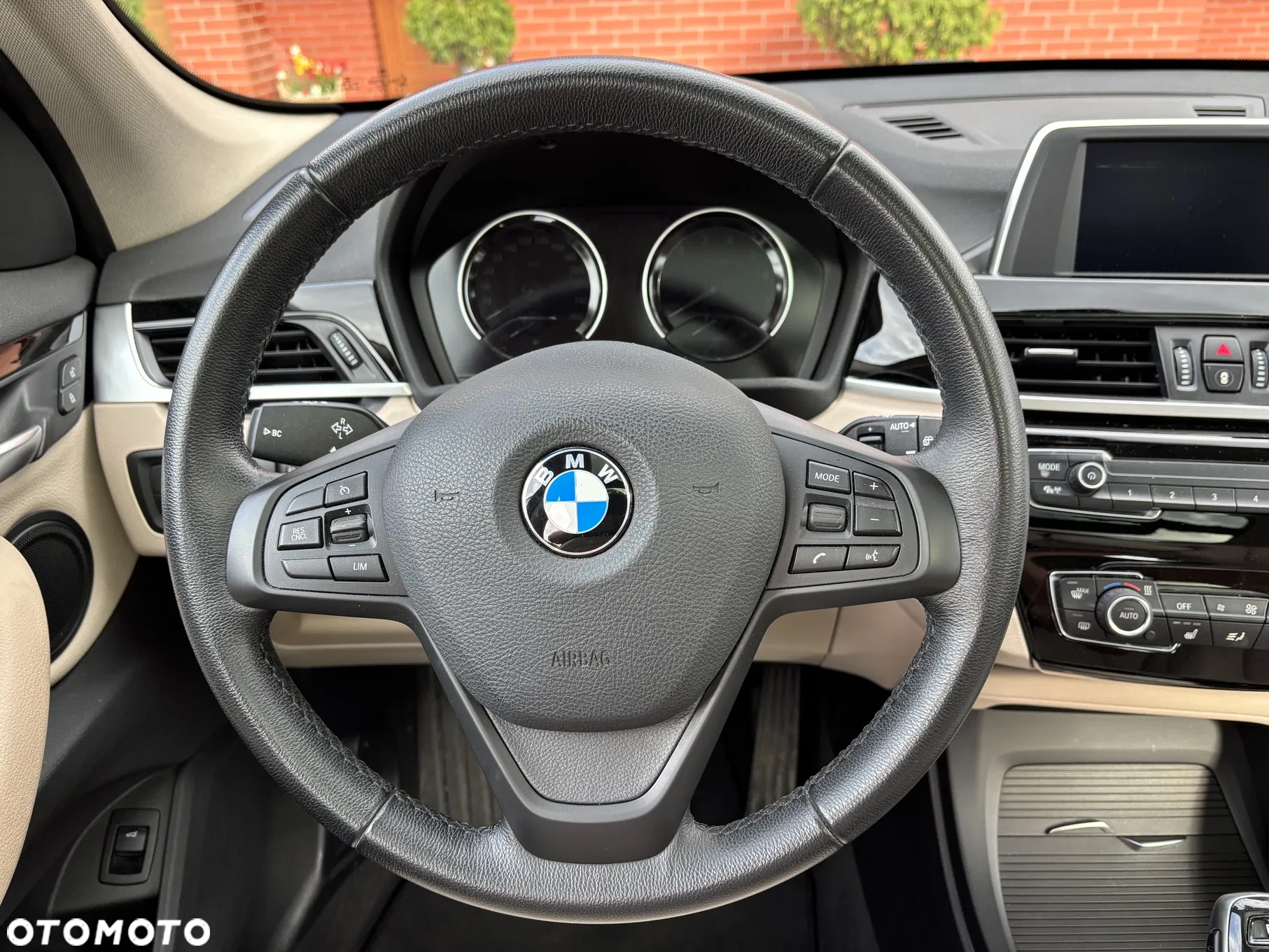 BMW X1 sDrive18i Advantage - 25