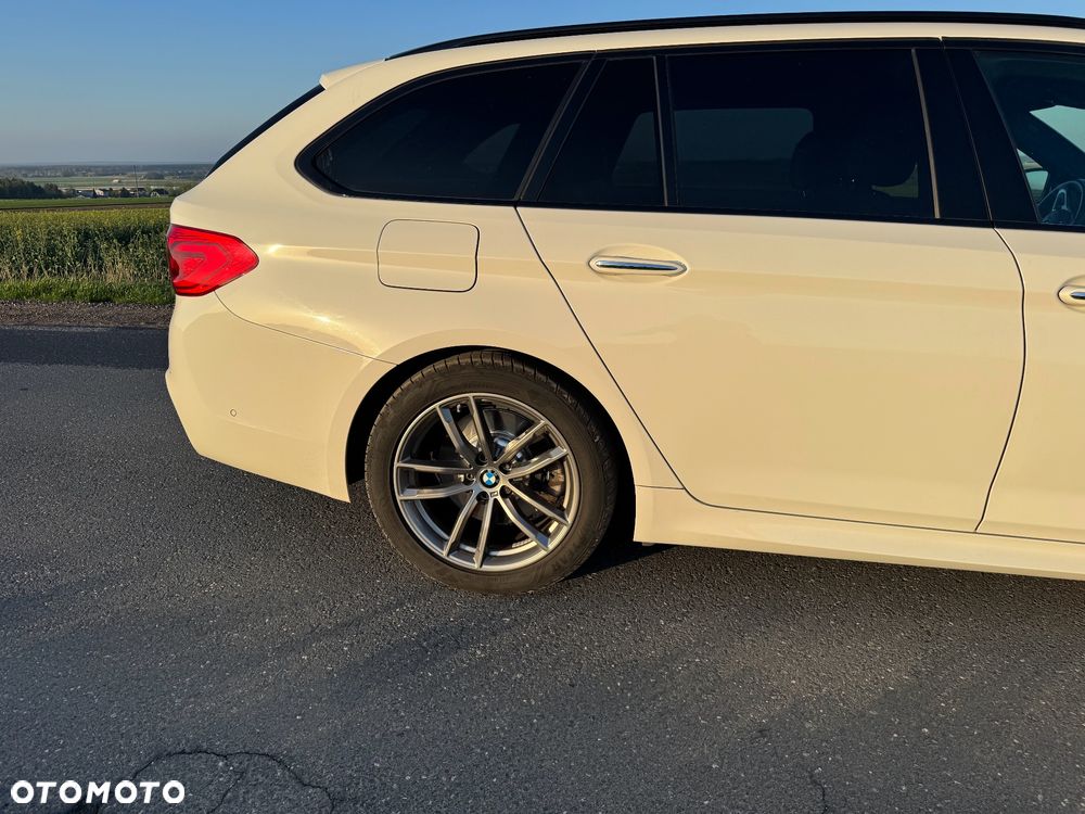 BMW Seria 5 520d xDrive M Sport sport - 19