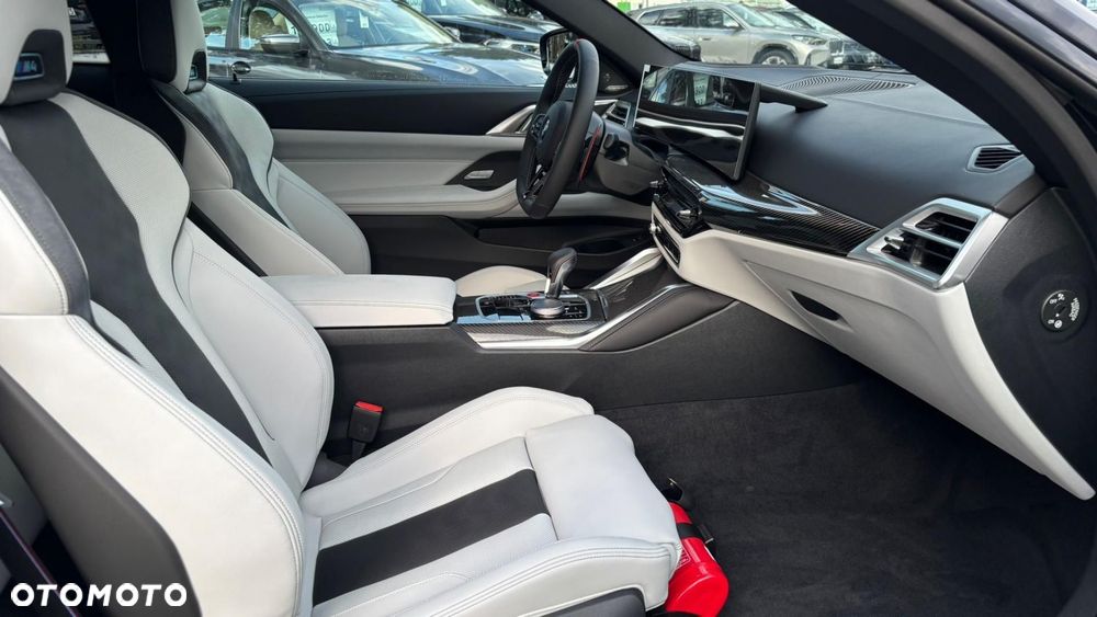 BMW M4 - 4
