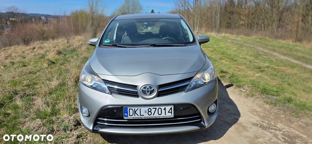 Toyota Verso 2.2 D-4D Automatik 5-Sitzer Comfort - 1