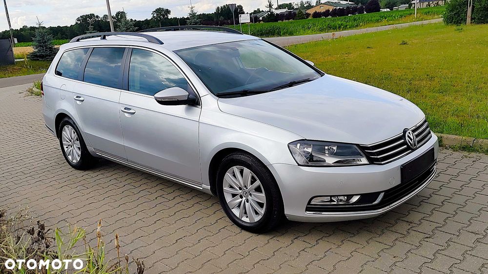 Volkswagen Passat - 4