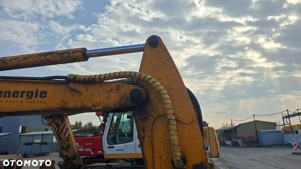 JCB 8052 - 38