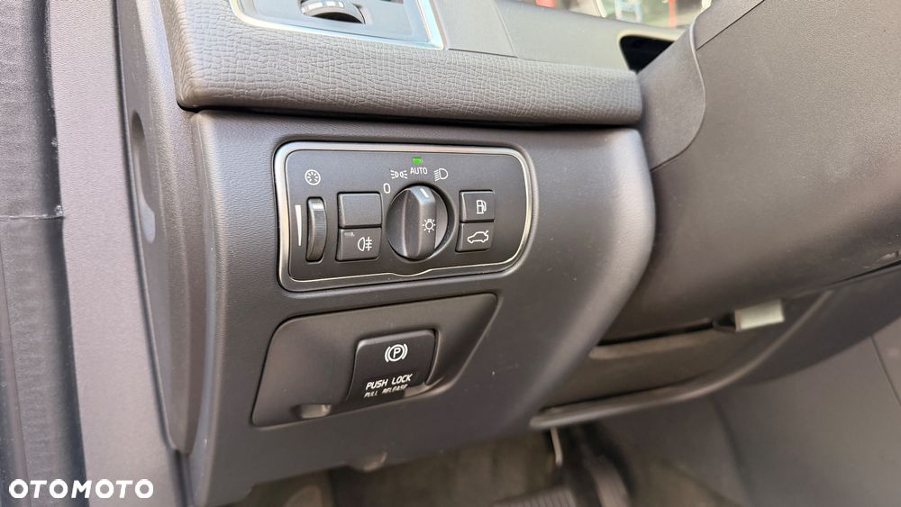 Volvo XC 60 D4 Geartronic Summum - 26