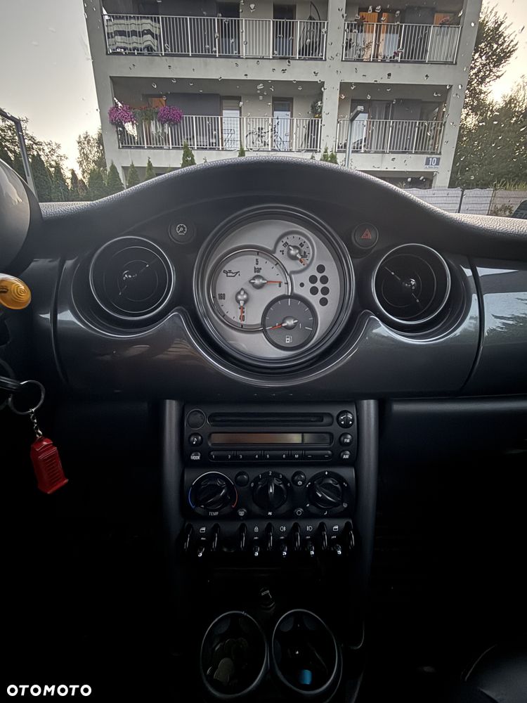 MINI Cooper Standard - 12