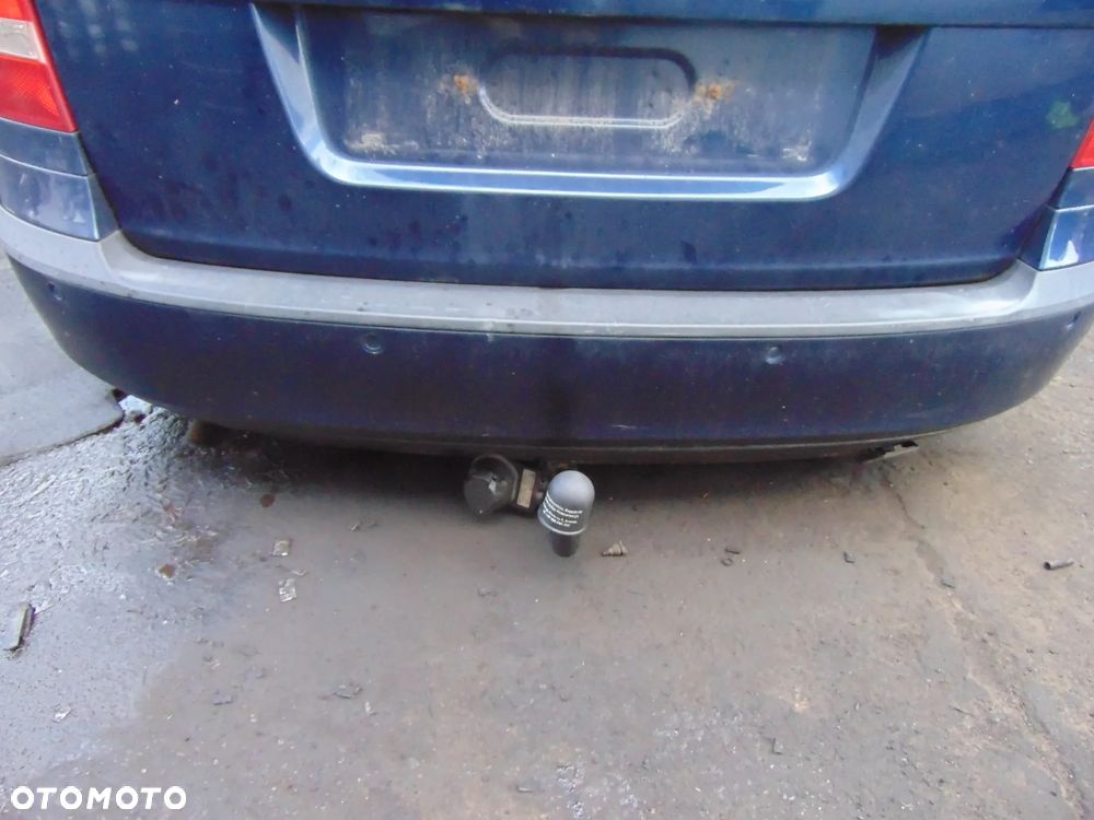 ZDERZAK TYŁ TYLNY SKODA OCTAVIA II KOMBI 9462 - 1