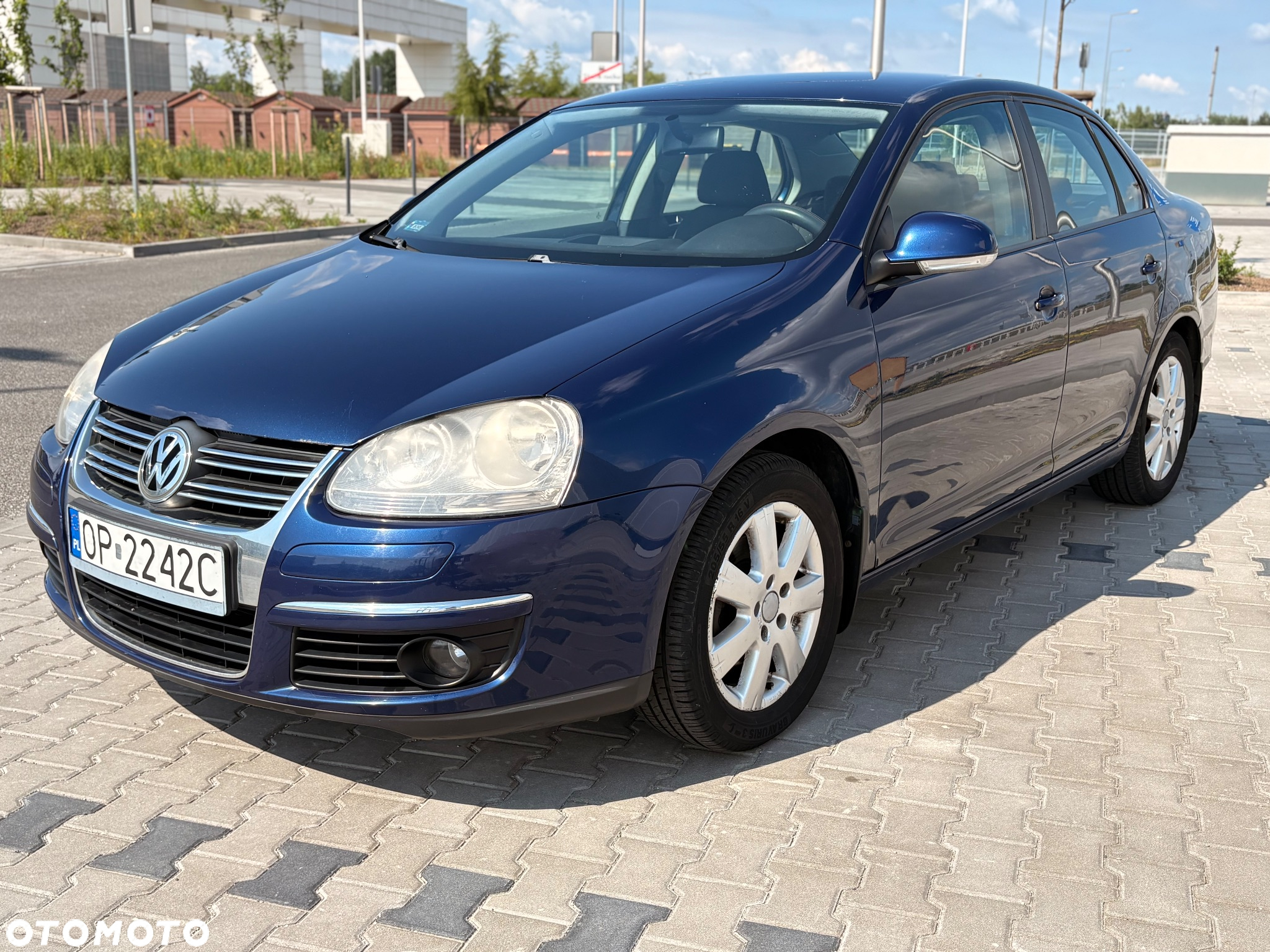 Volkswagen Jetta 1.6 FSI Comfortline - 2
