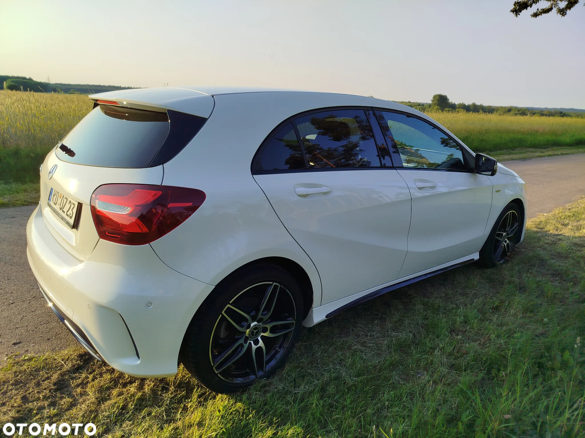 Mercedes-Benz Klasa A 180 d 7G-DCT AMG Line - 3