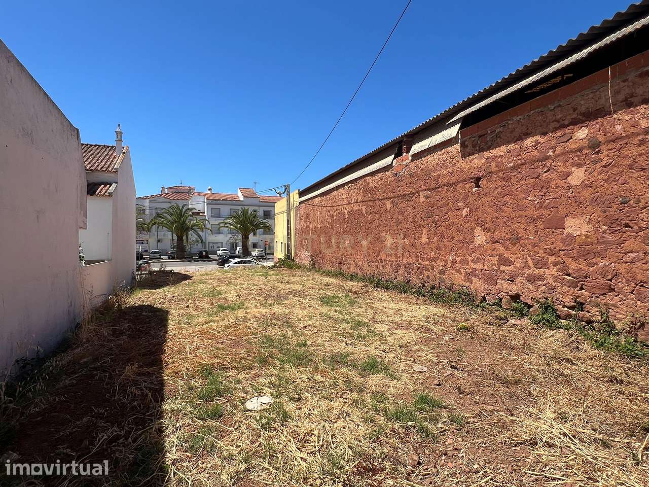 Terreno urbano em São Bartolomeu de Messines - Grande imagem: 2/5