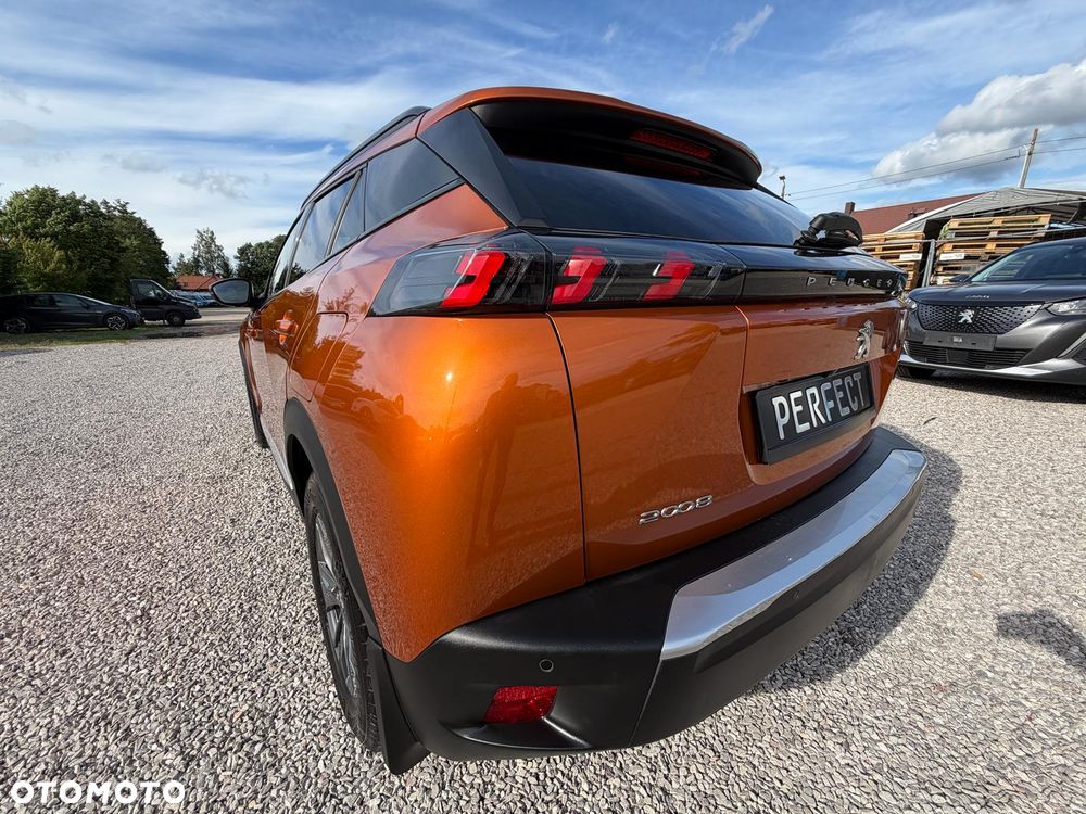 Peugeot 2008 BlueHDi 130 EAT8 Allure Pack - 11