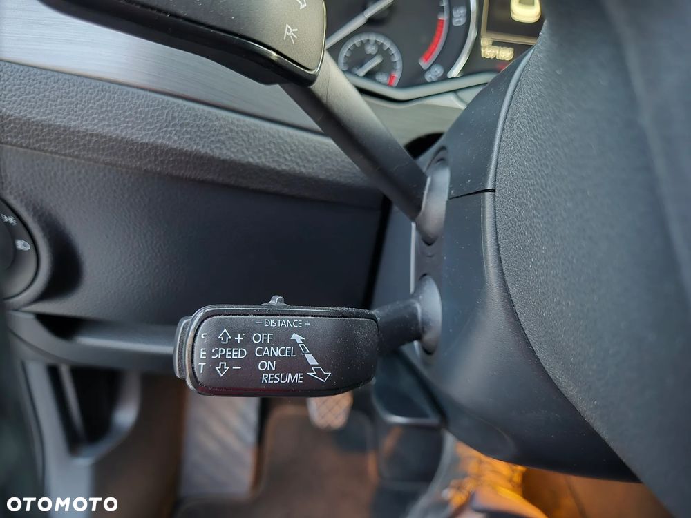 Skoda Superb 2.0 TDI Premium Edition - 29