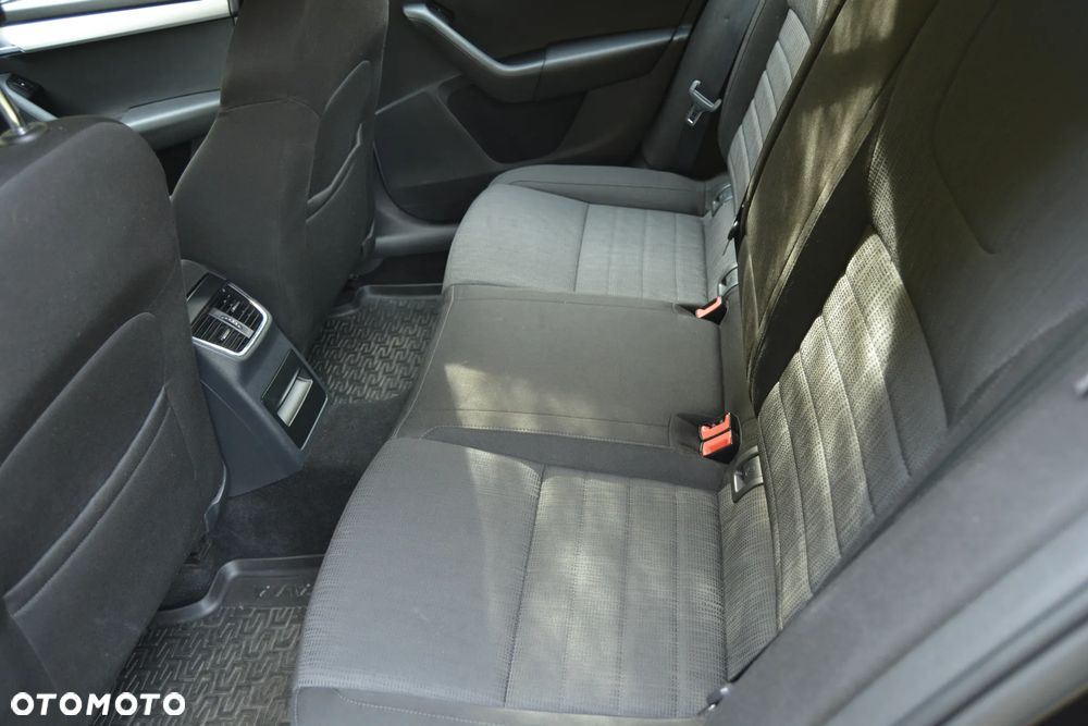 Skoda Octavia 2.0 TDI 4x4 Elegance - 9