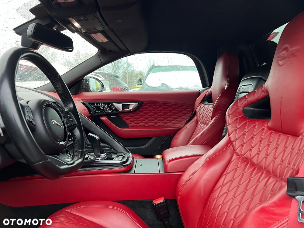 Jaguar F-Type - 11