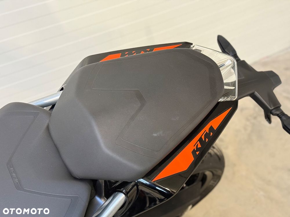 KTM Duke - 30