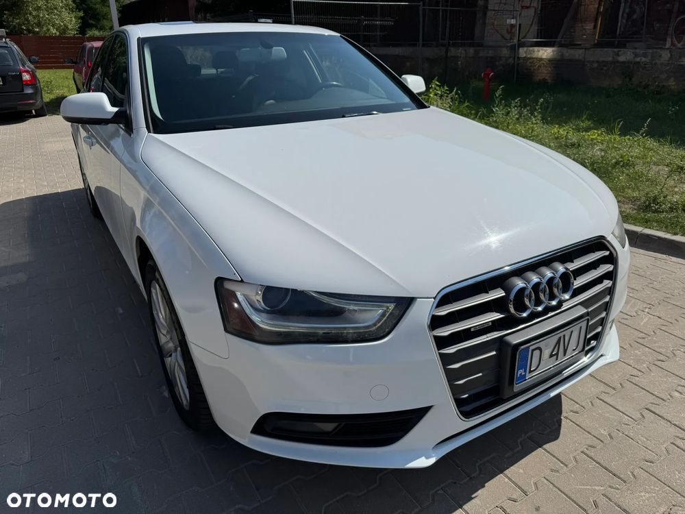 Audi A4 Limousine - 14