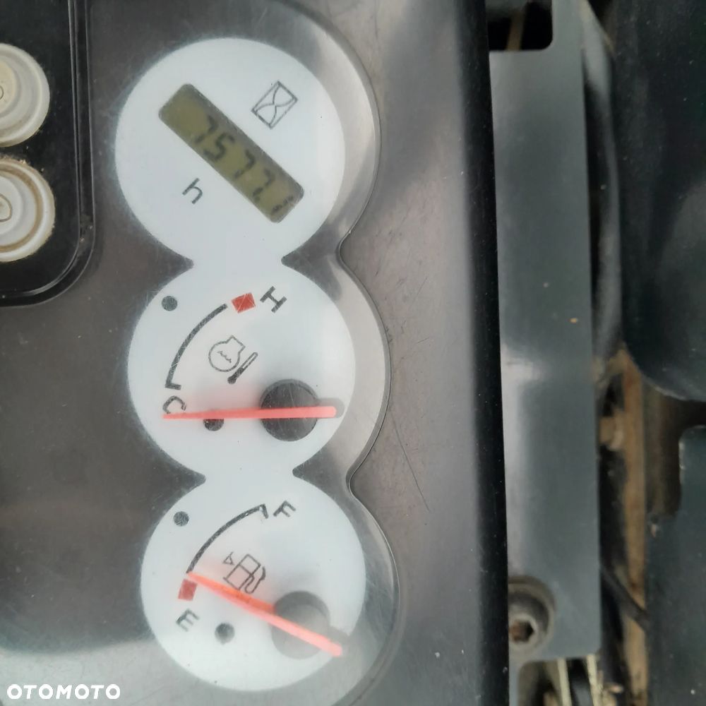 Komatsu PC 27 MR - 9