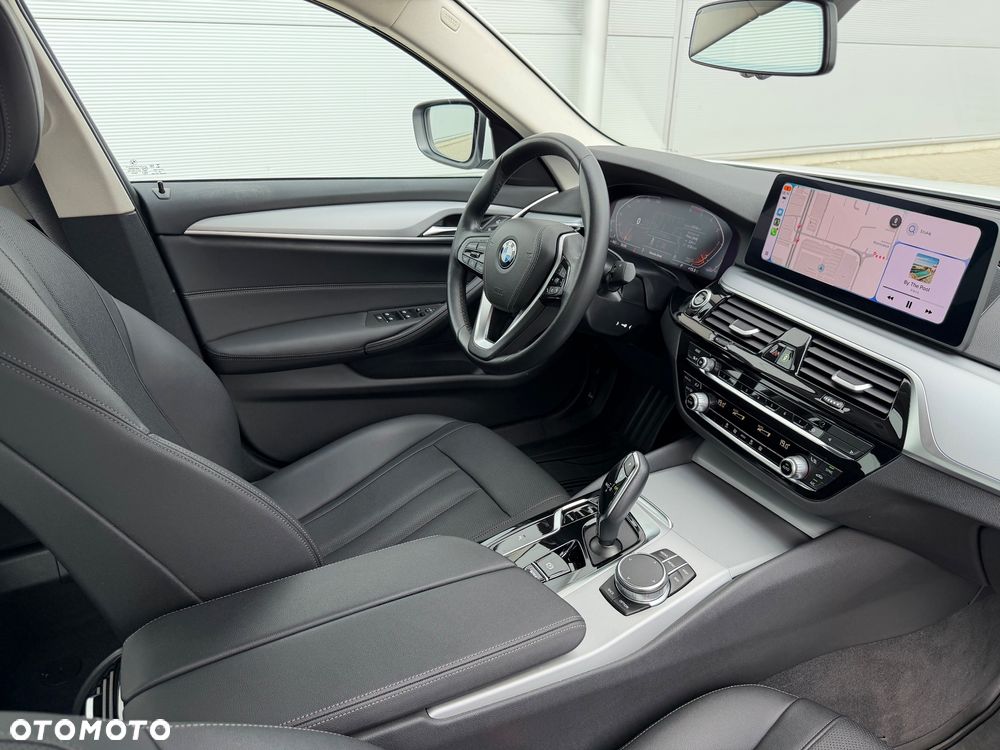 BMW Seria 5 518d mHEV Business Edition - 13