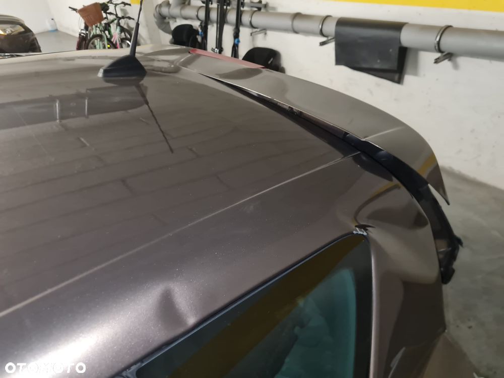 Renault Scenic 1.5 dCi Emotion - 19