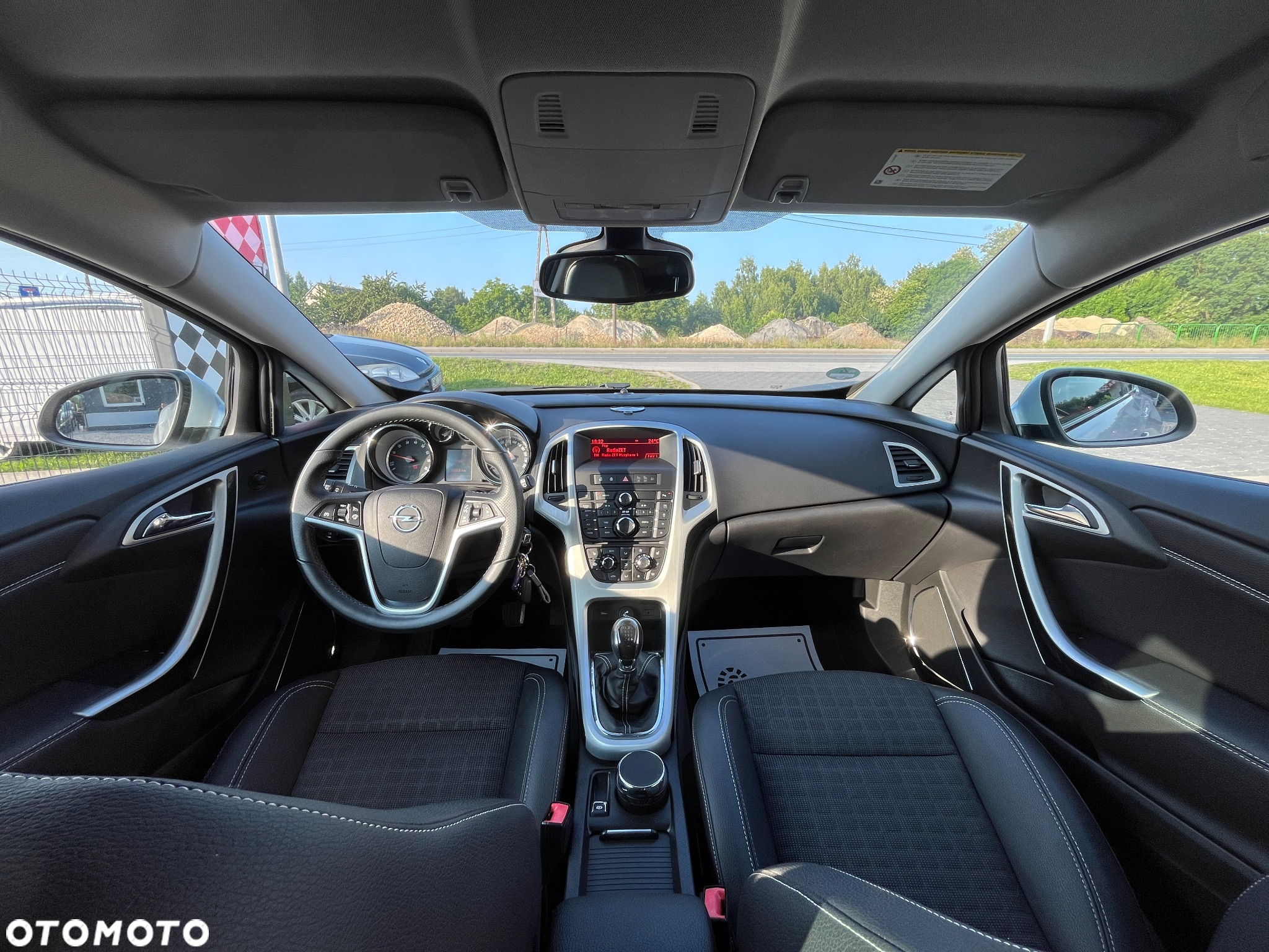 Opel Astra GTC 1.4 Turbo - 23