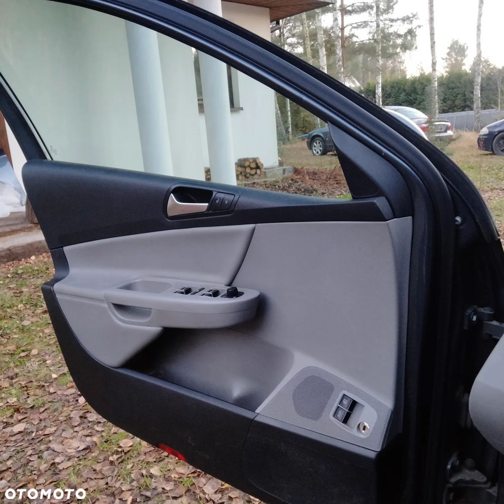 Volkswagen Passat 2.0 TSI Highline DSG - 17