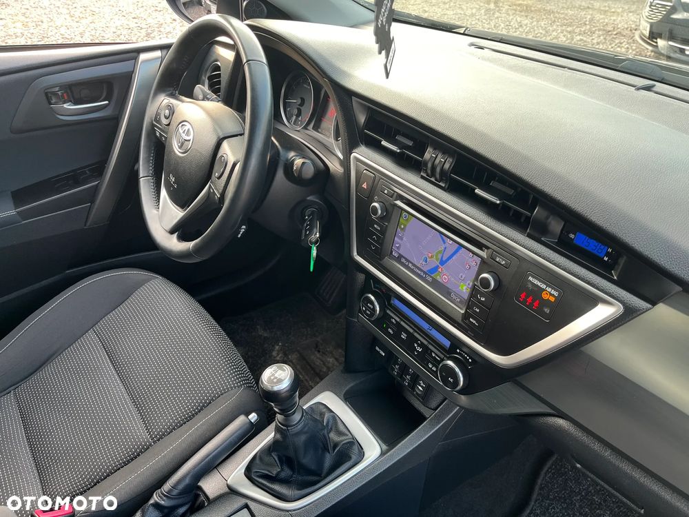Toyota Auris - 35