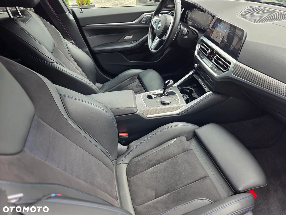 BMW Seria 4 M440i xDrive mHEV sport - 16