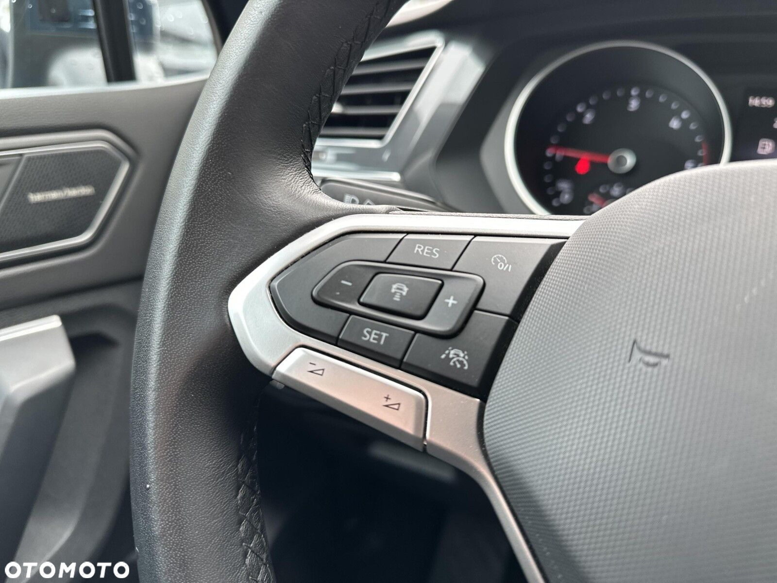 Volkswagen Tiguan - 13