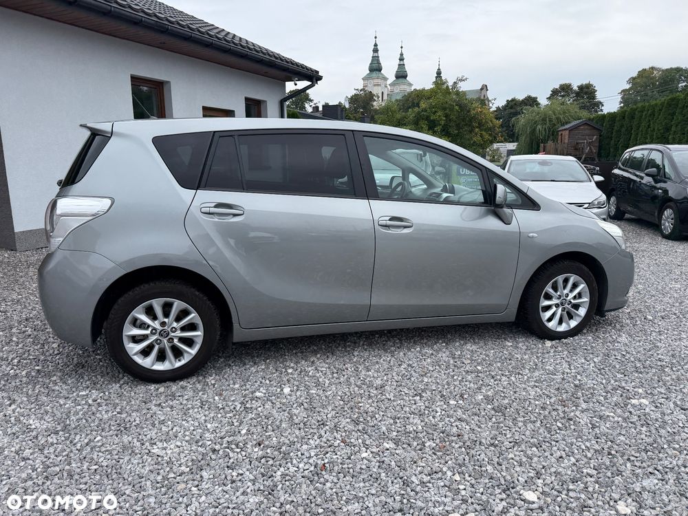 Toyota Verso 2.0 D-4D Travel - 24