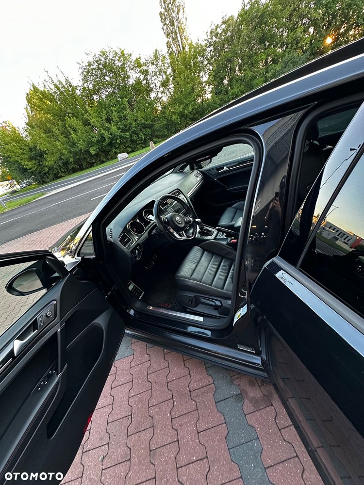 Volkswagen Golf GTI 2.0 TSI OPF DSG Performance - 17