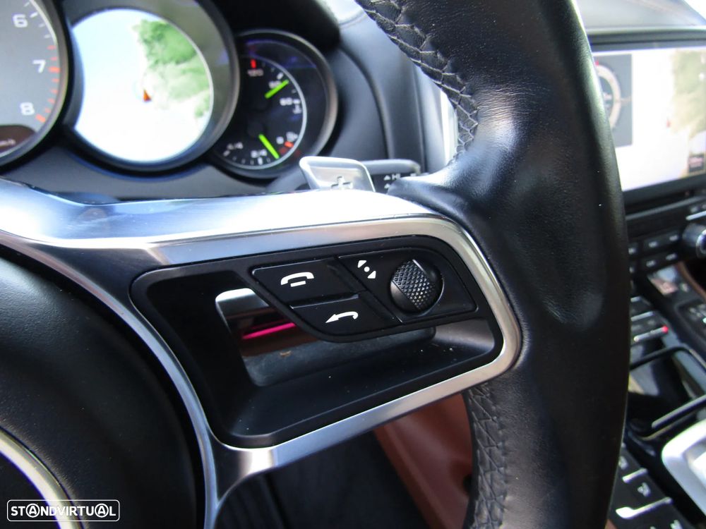 Porsche Cayenne S E-Hybrid - 18