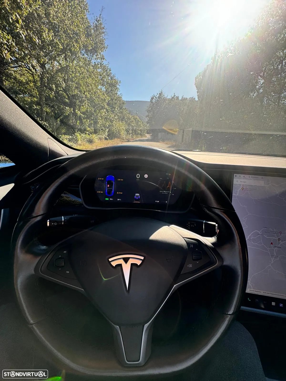 Tesla Model S - 7