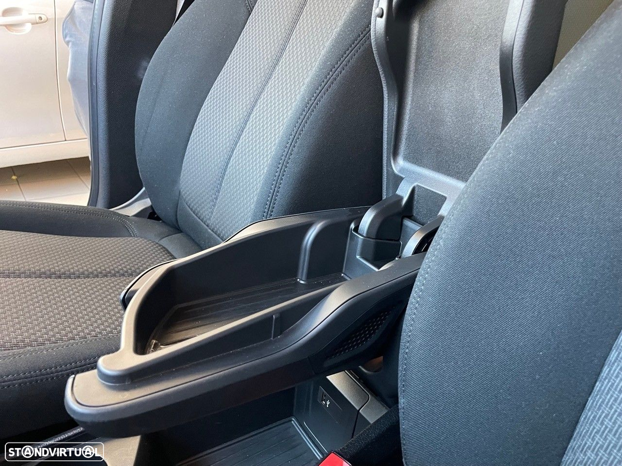 BMW 216 Active Tourer d Advantage Auto - 27