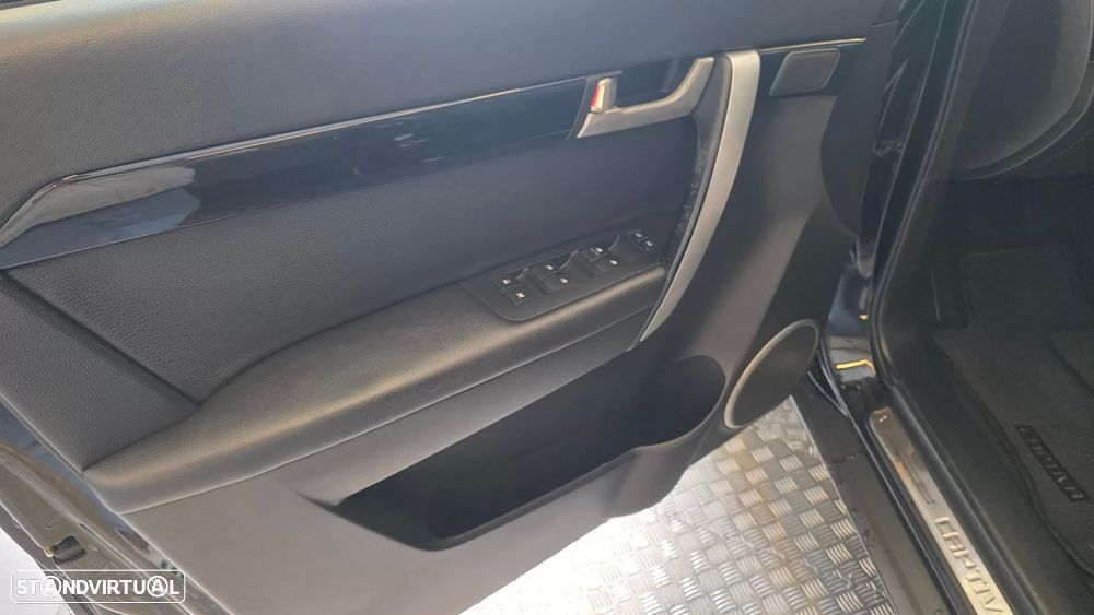 Chevrolet Captiva 2.2 VCDi Seven Xtreme 7L - 28
