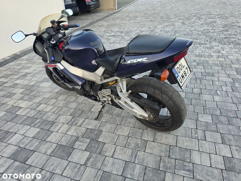Honda CBR - 6
