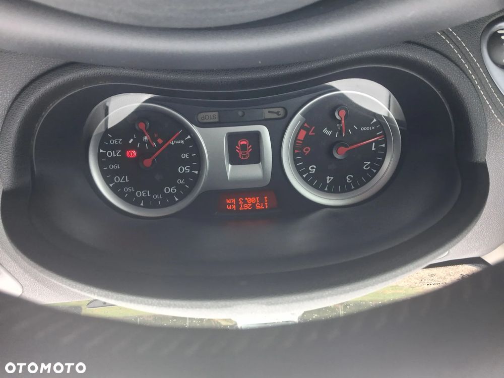 Renault Clio 1.2 16V 75 TomTom Edition - 14