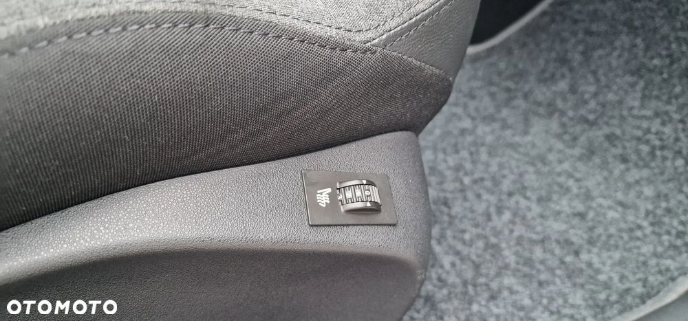 Citroën C3 Pure Tech (VTi) 82 Exclusive - 35