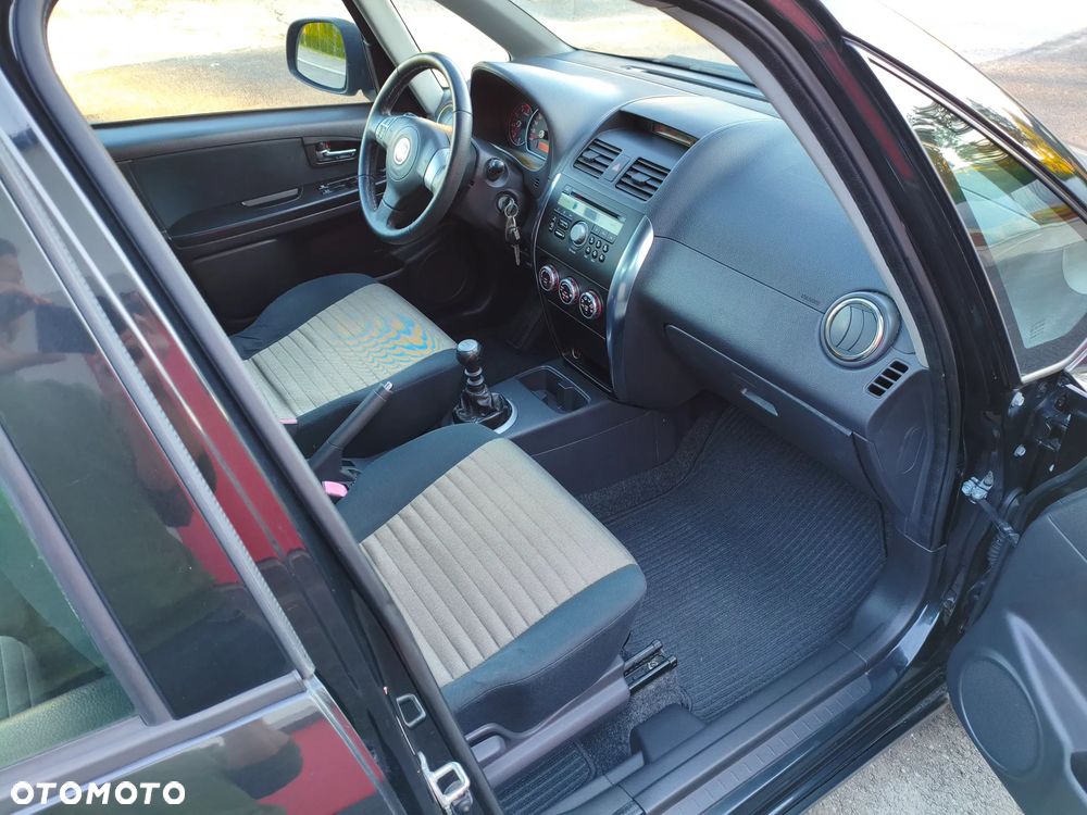 Fiat Sedici 1.9 Multijet DPF 4x4 Dynamic - 13