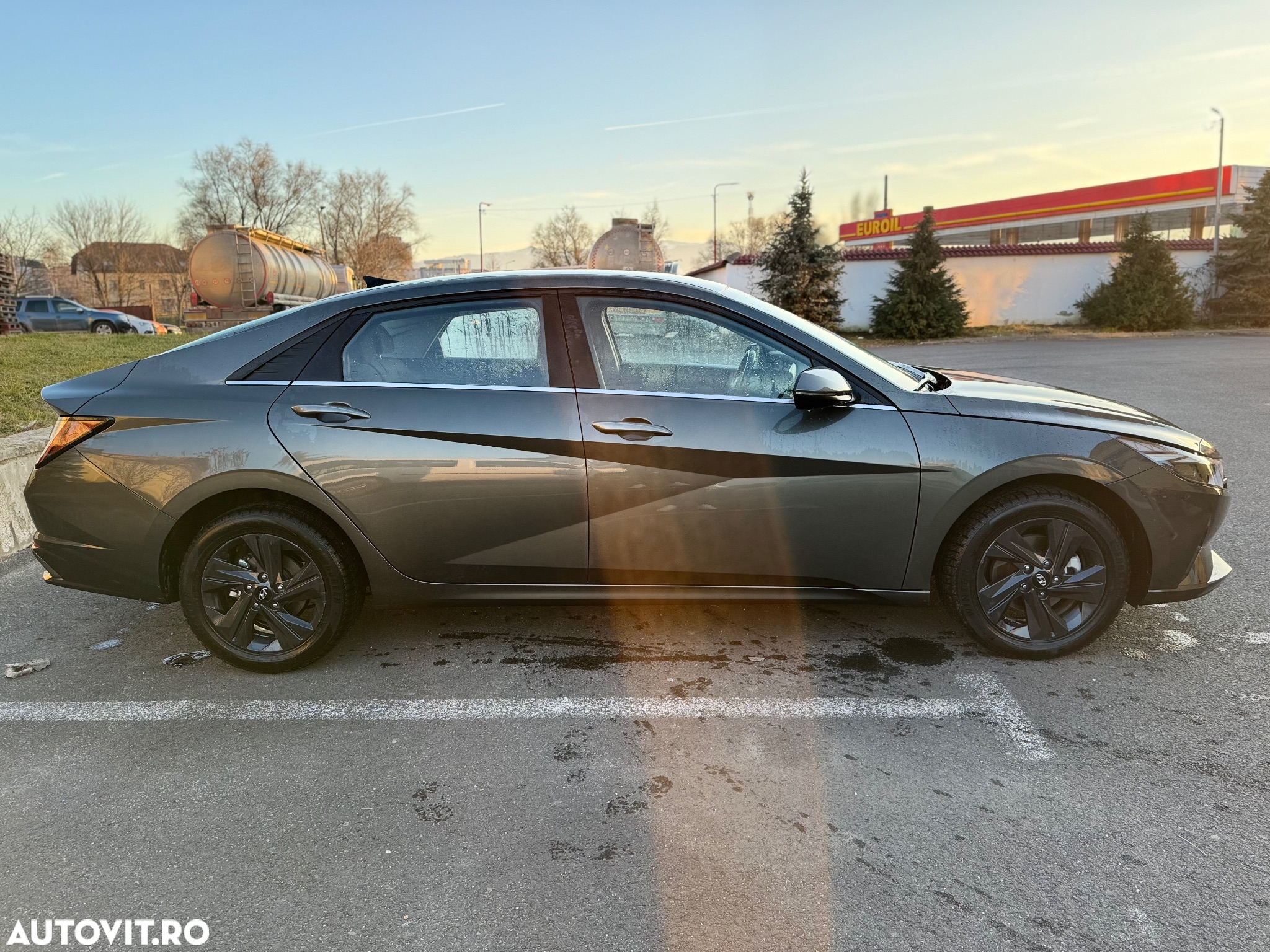 Hyundai Elantra 1.6 l 123 CP 6MT Highway - 3