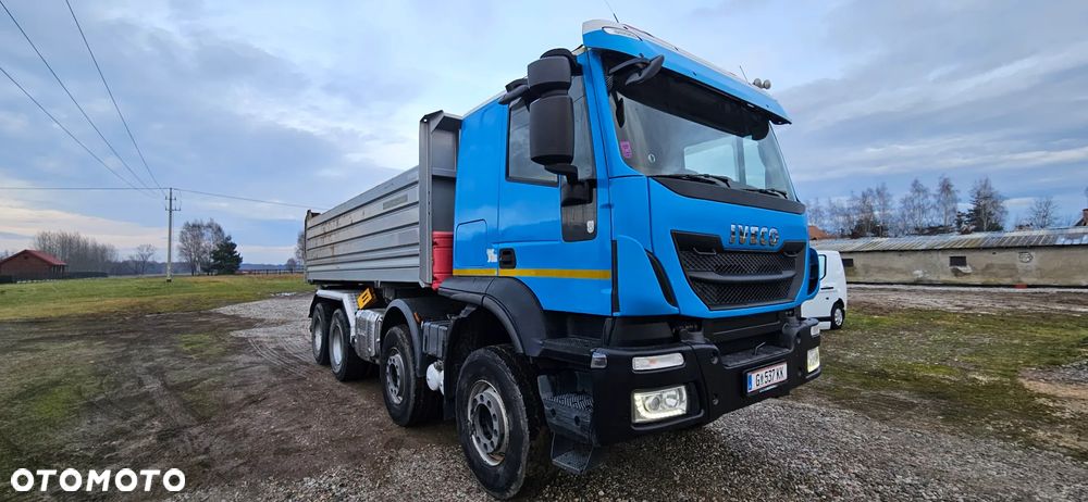Iveco AT410T45 - 4